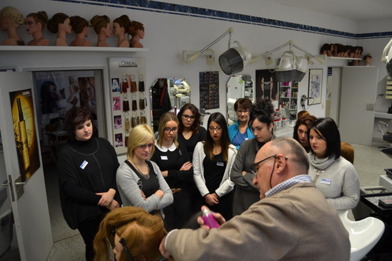 Friseure Lehrlingsaustausch mit dem CFA Bourges 1