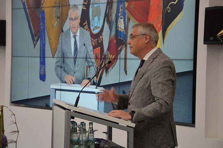 Präsident des Bundesinstituts für Berufsbildung Prof. Dr. Friedrich Hubert Esser