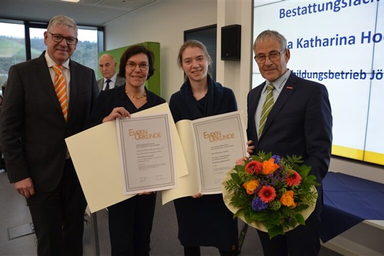 2. Bundessiegerin Pia Katharina Hoehl, Bestattungsfachkraft, Neuss (Jörg Grandjean Bestattungen e. K. Trier)